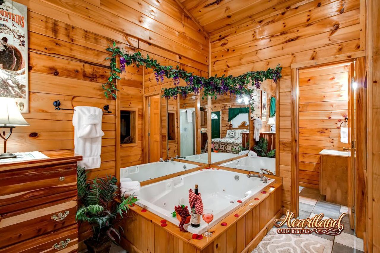 Romantic Retreat Villa Gatlinburg Exterior photo